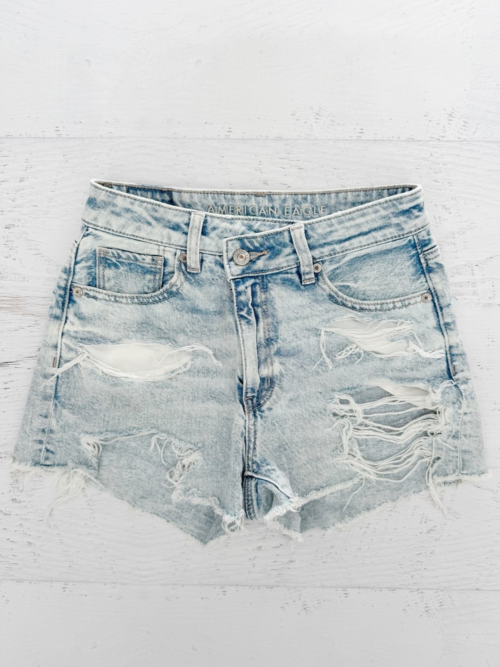 American Eagle Strigid Denim Mom Shorts Size 00